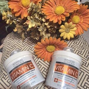 Advanced Clinicals Vitamin C Brightening Cream - Orange & White